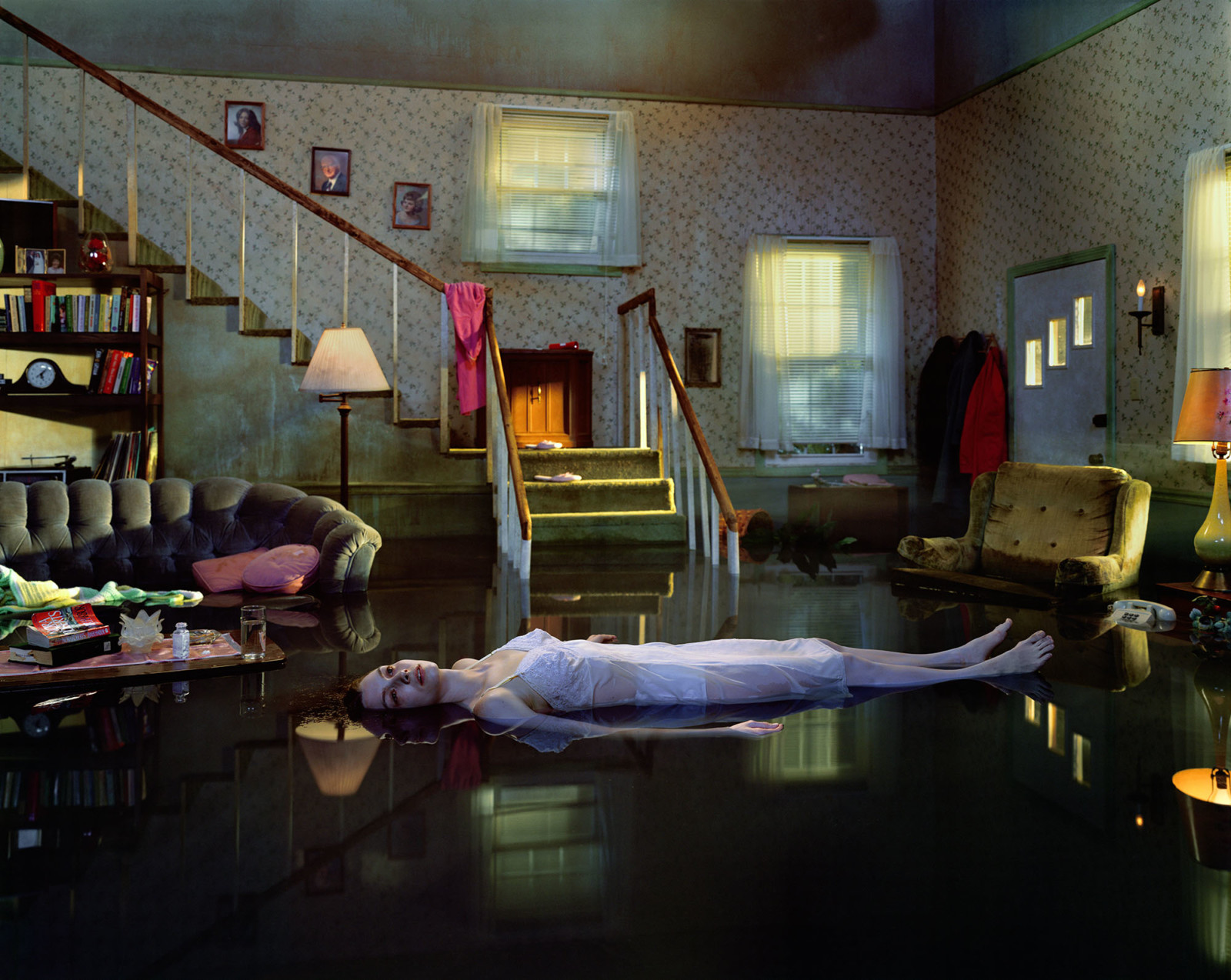 Gregory Crewdson’s Twilight photos Eerie & intriguing