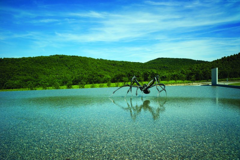 Louise Bourgeois - Crouching Spider, 2003, The Easton Foundation, New York - ADAGP, Paris 2017