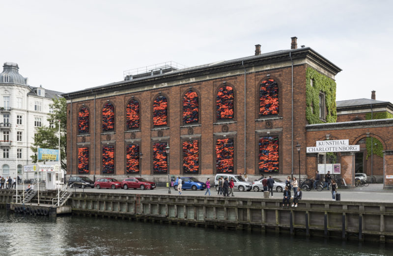 Ai Weiwei - Soleil Levant, 2017, life jackets in front of windows of facade, Kunsthal Charlottenborg, 2017, David Stjernholm