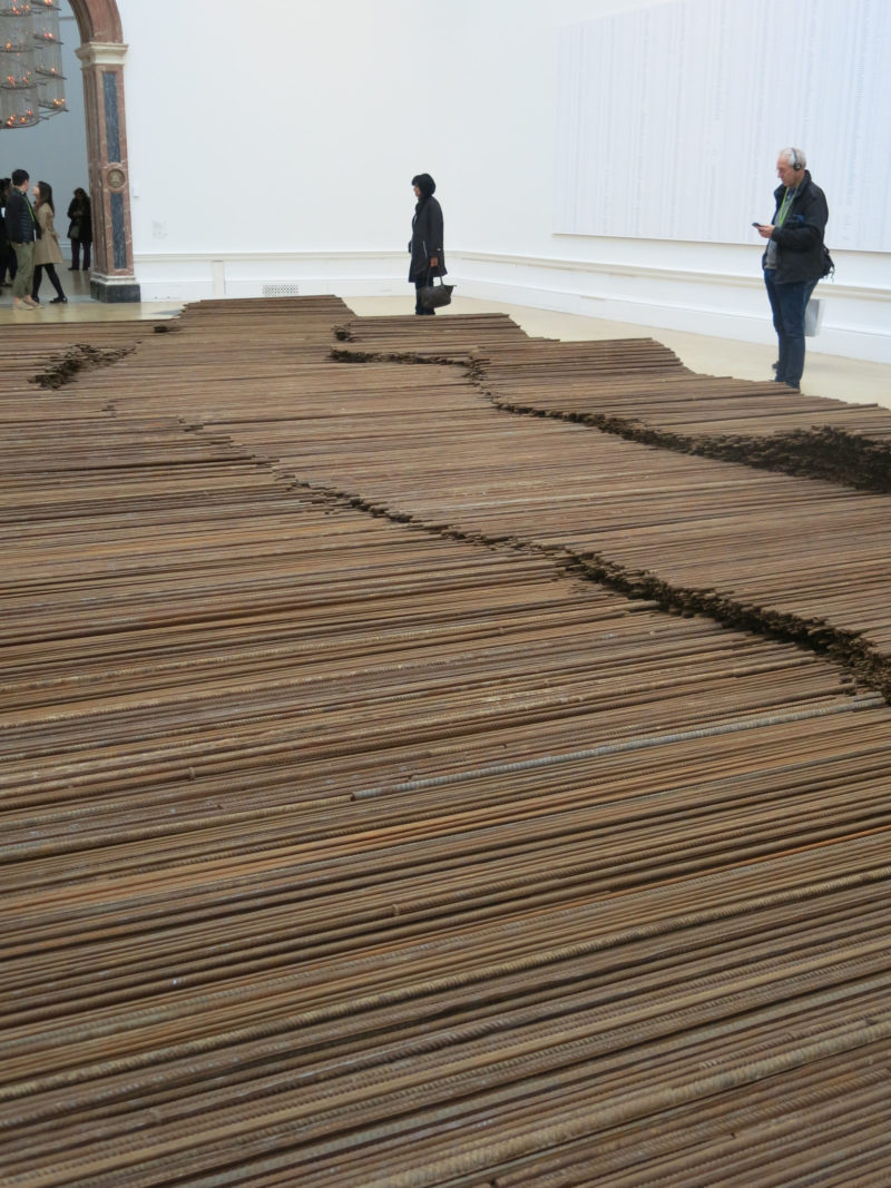 Ai Weiwei – Straight, 2008-2012, steel reinforcing bars, 600 x 1200 cm, Royal Academy of Arts, London