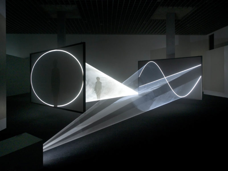 Anthony McCall - Face to Face, 2013, installation view, LAC, Lugano, 2015