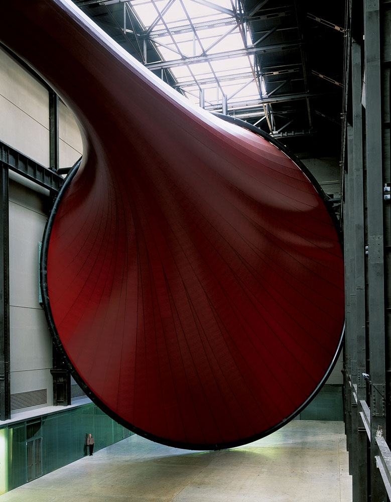 Anish Kapoor - Marsyas, 2012, three steel rings, PVC membrane, 150 m long, 35m high , Turbine Hall, Tate Modern, 2002–2003