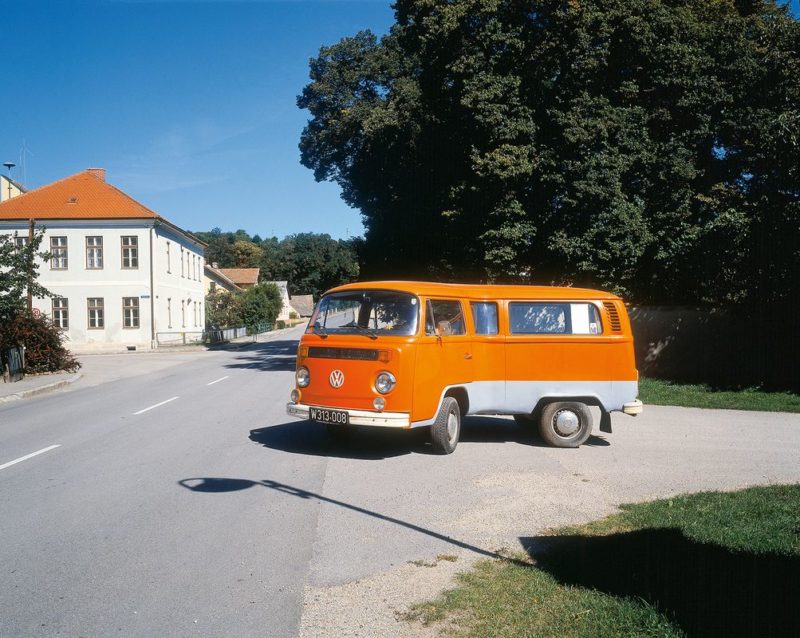 Erwin Wurm - Telekinetically Bent VW Van, 2006