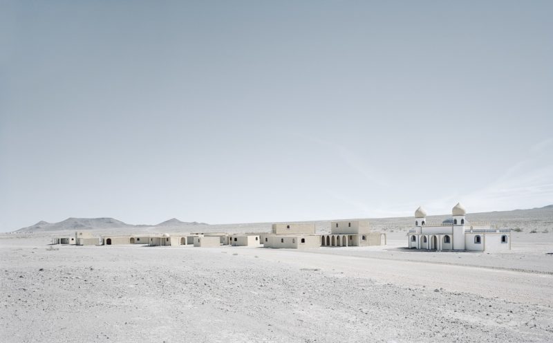 Gregor Sailer - The Potemkin Village - Buildings rise in the Mojave desert at Alligator Junction, a fake town for simulating urban warefare at Fort Irwin