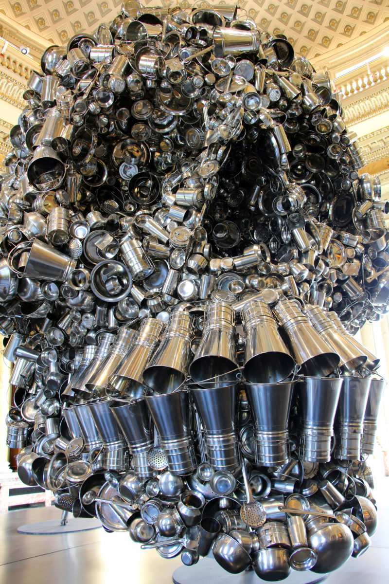 Subodh Gupta – Very Hungry God, 2006, hundreds of stainless steel containers, 360 x 280 x 330 cm, installation view, Monnaie de Paris