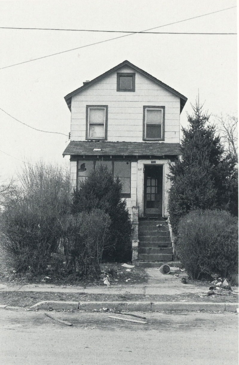 Gordon Matta-Clark - Splitting, 1974, Englewood, New Jersey