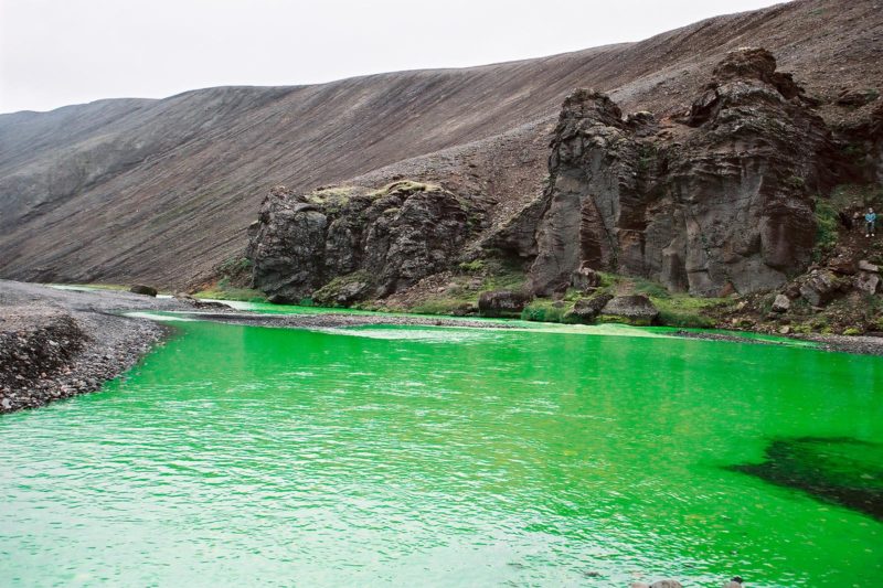 Olafur Eliasson – Green river, 1998, uranin, water, The Northern Fjallabak Route, Iceland, 1998