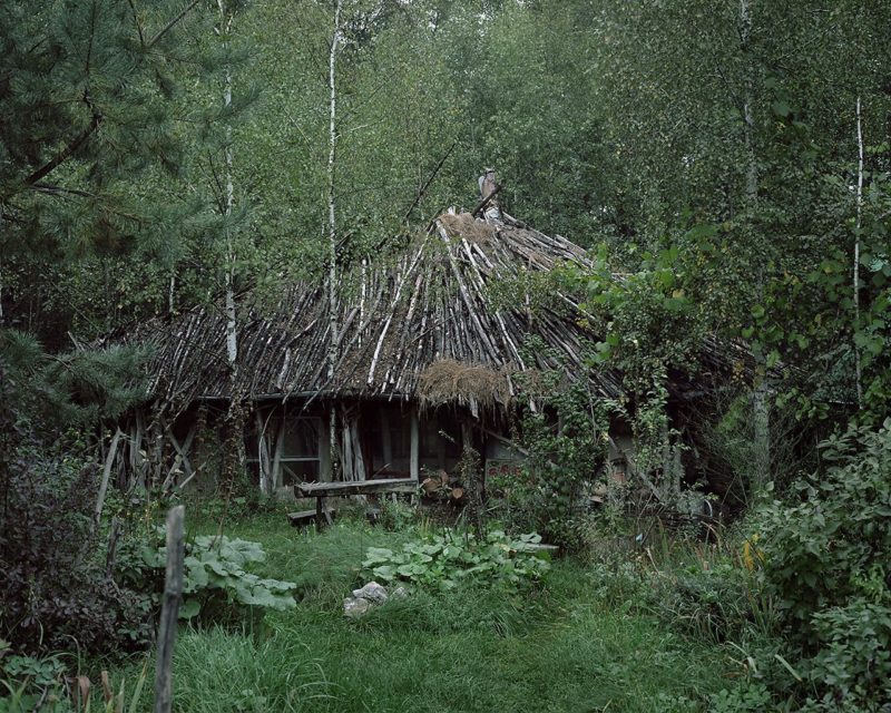 Danila Tkachenko - Escape, hermit's house in Russian wilderness