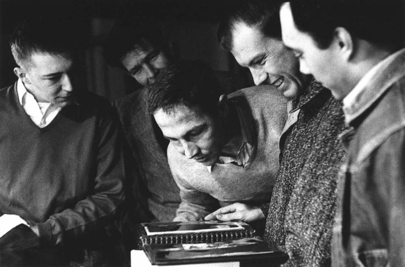Rauschenberg with Jasper Johns, John Cage, and others in Rauschenberg’s or Johns’s Pearl Street studio, New York, c.1955, photo Jerry Schatzberg