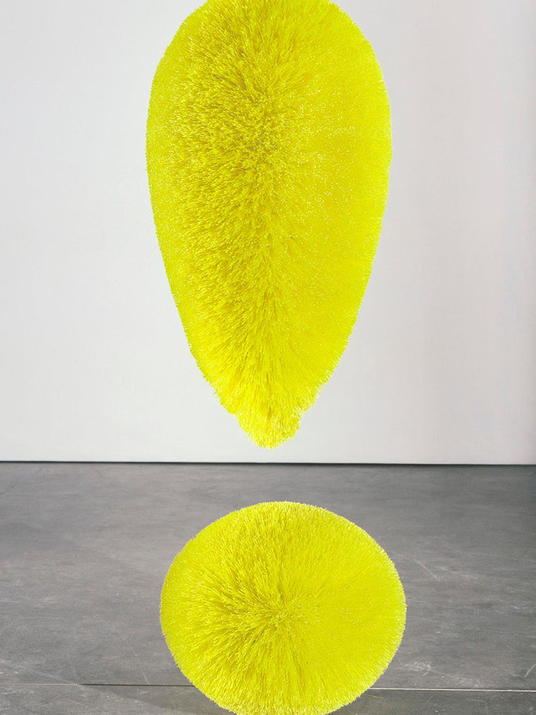 Richard-Artschwager-Exclamation-Point-Chartreuse-2008-Plastic-bristles-on-a-mahogany-core-painted-with-latex-165.1-x-55.9-x-55.9-cm-65-x-22-x-22-in-installation-view-Gagosian-Gallery-New-York