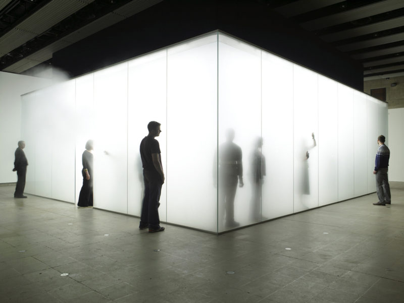 Antony Gormley - Blind Light, 2007, fluorescent light, water, ultrasonic humidifiers, toughened low iron glass, aluminium, 320 x 978,5 x 856,5 cm, installation view, Hayward Gallery, London, 2007