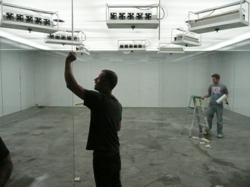 Installation of Antony Gormley - Blind Light II, 2007, fluorescent light, water, ultrasonic humidifiers, toughened low iron glass, aluminium, 320 x 858 x 858 cm, Sean Kelly Gallery, New York, USA, 2007