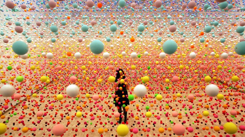 Nike Savvas - Atomic: Full of Love Full of Wonder, 2005, polystyrene, acrylic paint, nylon wire, electric fans, installation view, Australian Centre for Contemporary Art, Melbourne, 2005