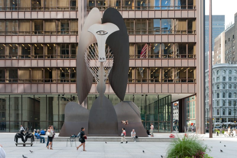 Pablo Picasso - Untitled (Chicago Picasso), 1967, Cor-ten steel, 15.2m (50 ft.) tall, 147 ton, installation view, Daley Plaza, Chicago