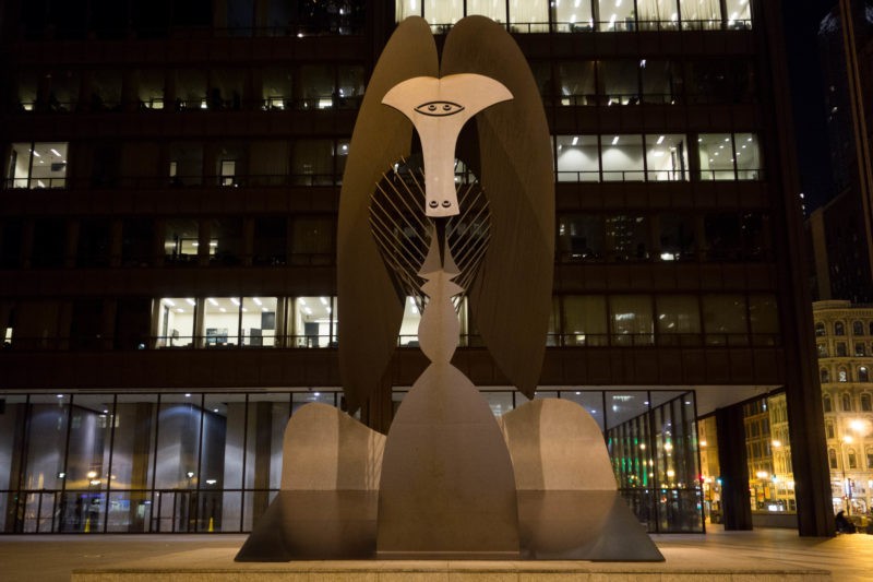 Pablo Picasso - Untitled (Chicago Picasso), 1967, Cor-ten steel, 15.2m (50 ft.) tall, 147 ton, installation view, Daley Plaza, Chicago