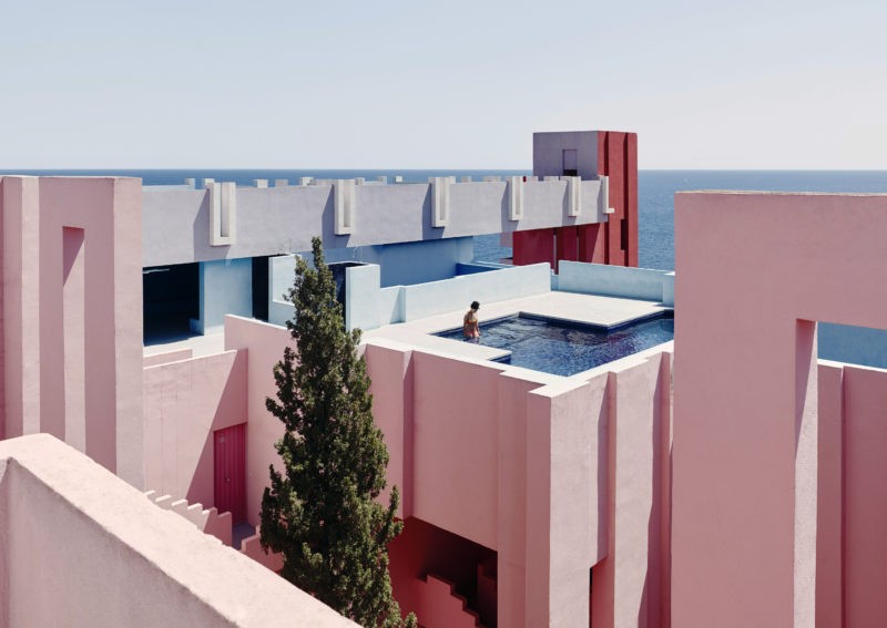 Ricardo Bofill – La Muralla Roja, 1973, Calpe, Alicante, Spain - The top swimming pool