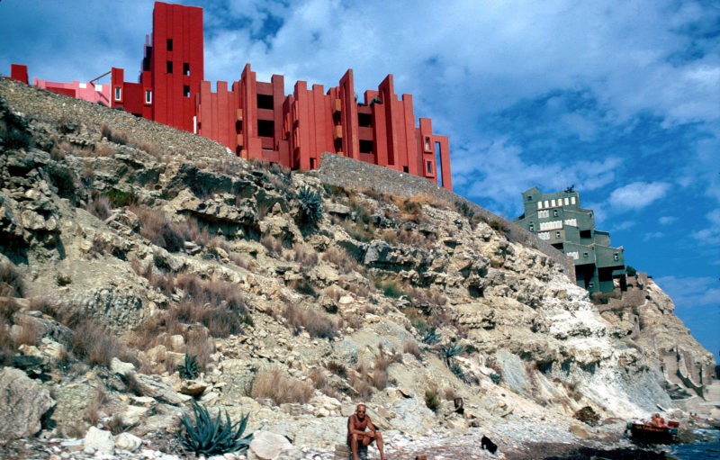 Ricardo Bofill – La Muralla Roja, 1973, Calpe, Alicante, Spain - View from the sea