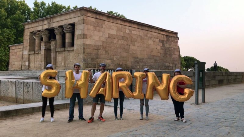 Spain, Madrid - Sharing (#351), Silence Was Golden, gold balloons