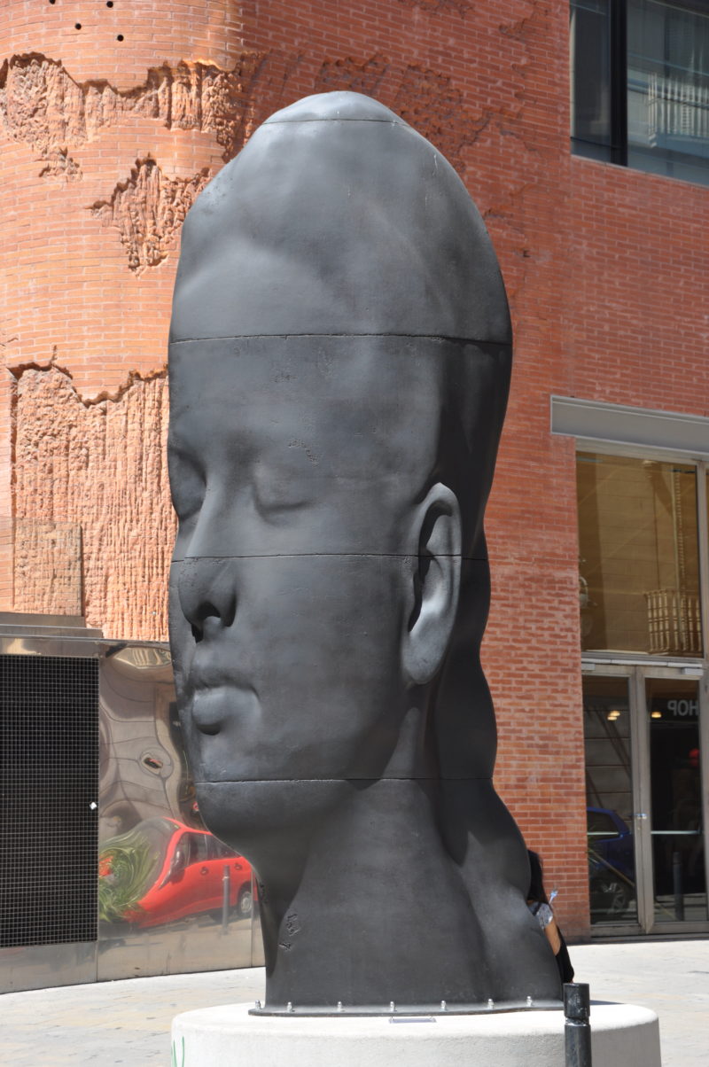 Jaume Plensa - Carmela, 2015, cast iron, 450 x 170 x 51 cm, Sant Pere Més Alt – Palau de la Musica Catalana, Barcelona