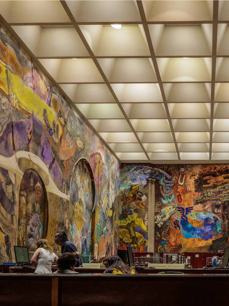 The Miguel Lerdo de Tejada Library & Vladimir Rusakov’s impressive mural