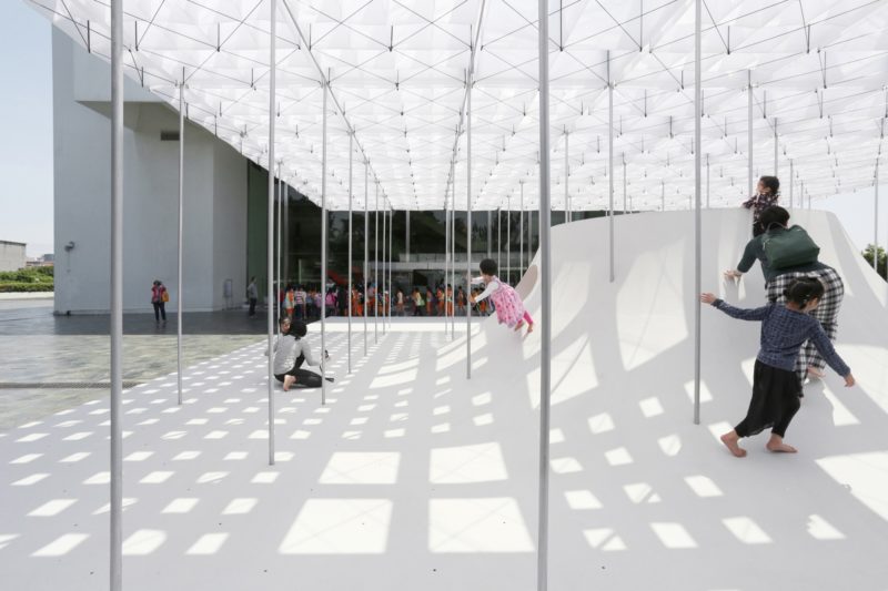 Shen Ting Tseng Architects - Floating Pavilion, 2016, installation view, Taipei Fine Arts Museum plaza