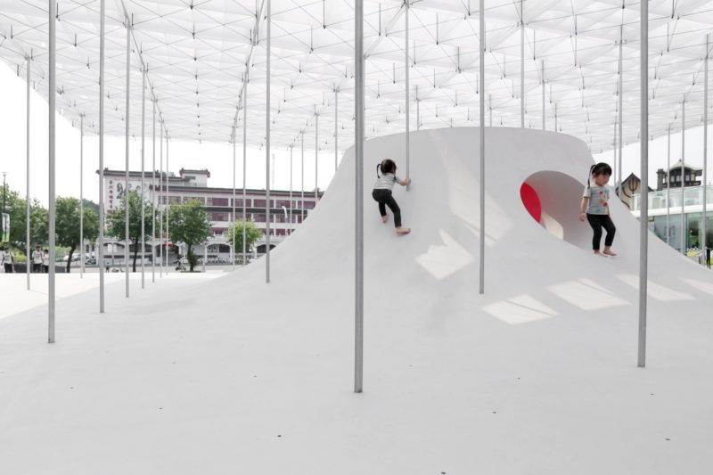 Shen Ting Tseng Architects - Floating Pavilion, 2016, installation view, Taipei Fine Arts Museum plaza