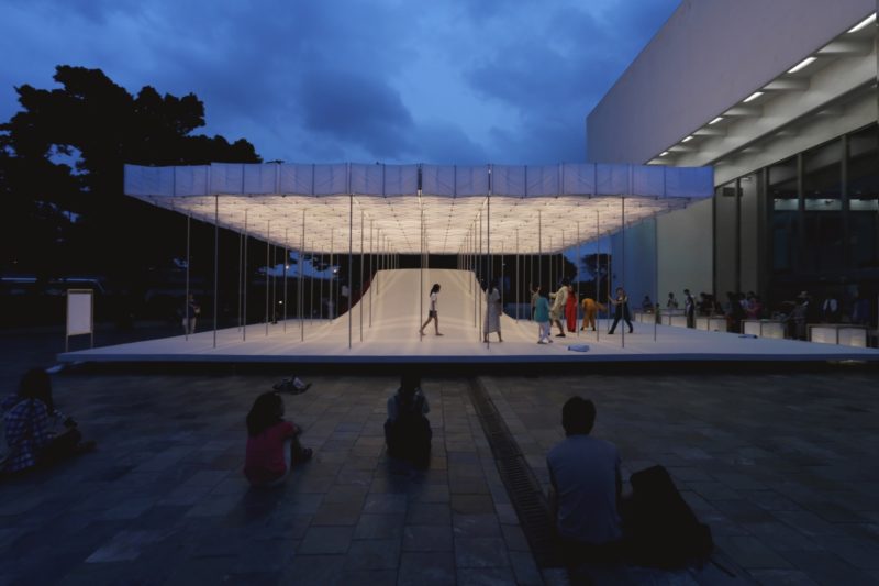 Shen Ting Tseng Architects - Floating Pavilion, 2016, installation view, Taipei Fine Arts Museum plaza