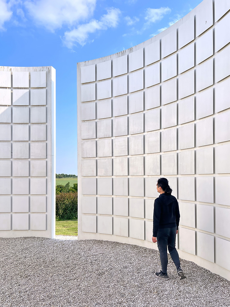 Wesley Meuris – Memento, 2012, 500 x 1000 x 1000 cm, installation view, Central Burial of Borgloon, Belgium feat