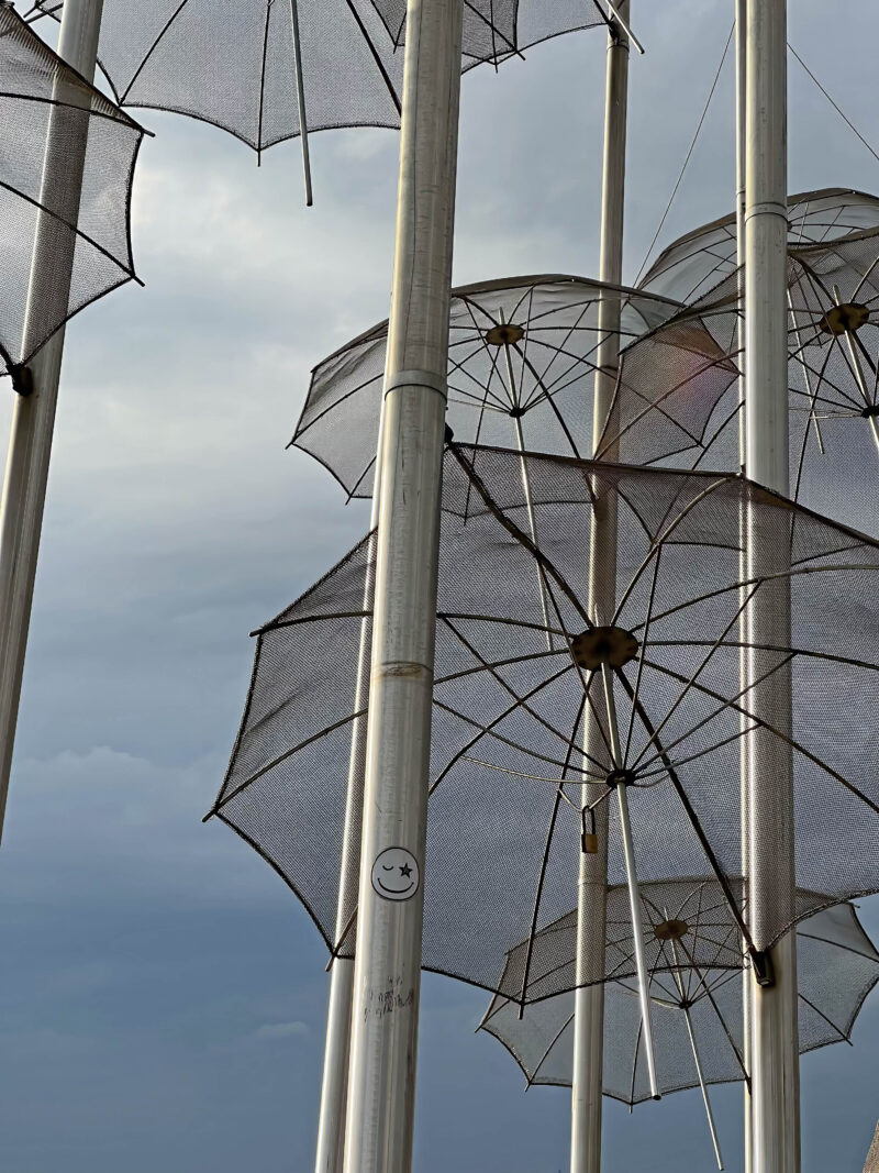 George Zongolopoulos - Umbrellas, 1997, stainless steel, height 13 m, Thessaloniki Seafront, Thessaloniki, Greece