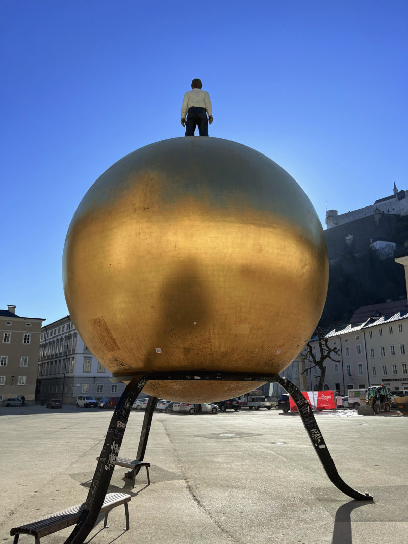 Stephan Balkenhol - Sphaera, 2007, steel, plastic, bronze and gold leaf, 8,8-meter height, 5-meter diameter, 3,5 tonnes, installation view, Kapitelplatz, Salzburg, Austria