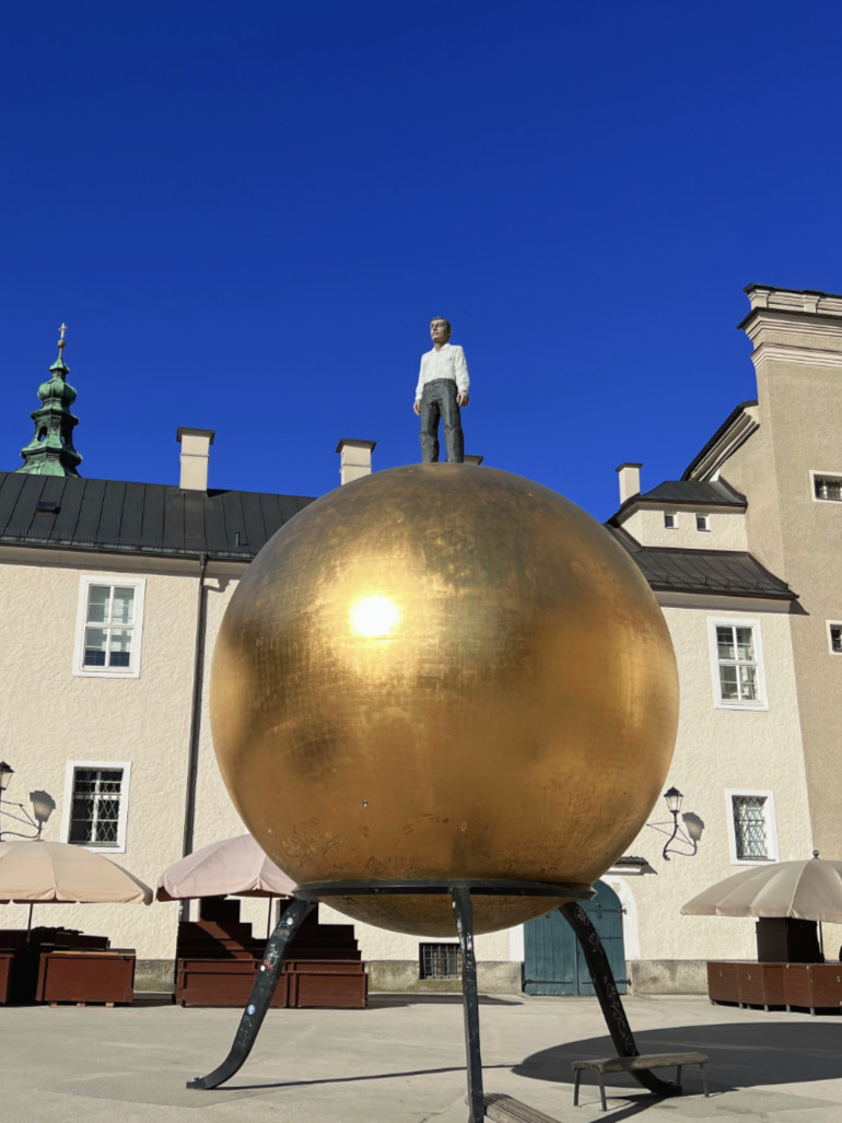 Stephan Balkenhol’s massive, golden sculpture in Salzburg - Sphaera