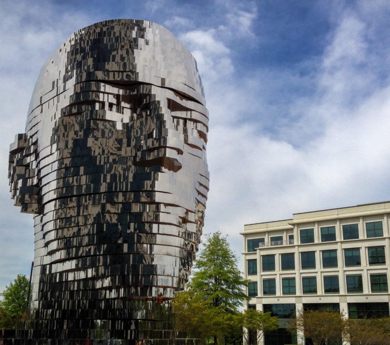 David Černý – Metalmorphosis, 2007, 40 layers of polished stainless steel, motors, electronics, 7 meters tall, 13 tonnes, installation view, Whitehall Corporate Center in Charlotte, North Carolina, USA