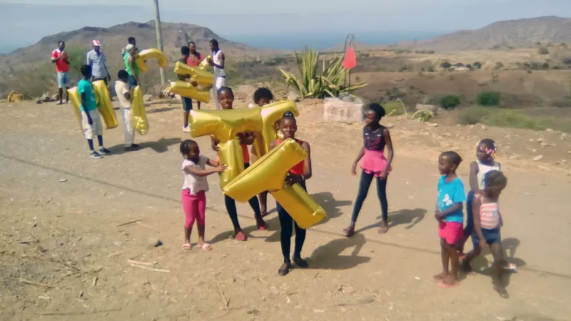 Gold balloons workshop in Cape Verde, Praia, Silence Was Golden, Liceu Ludgero Lima school