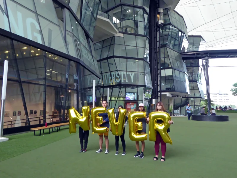 Singapore - Never, golden balloons, Lasalle, Silence Was Golden, 2018