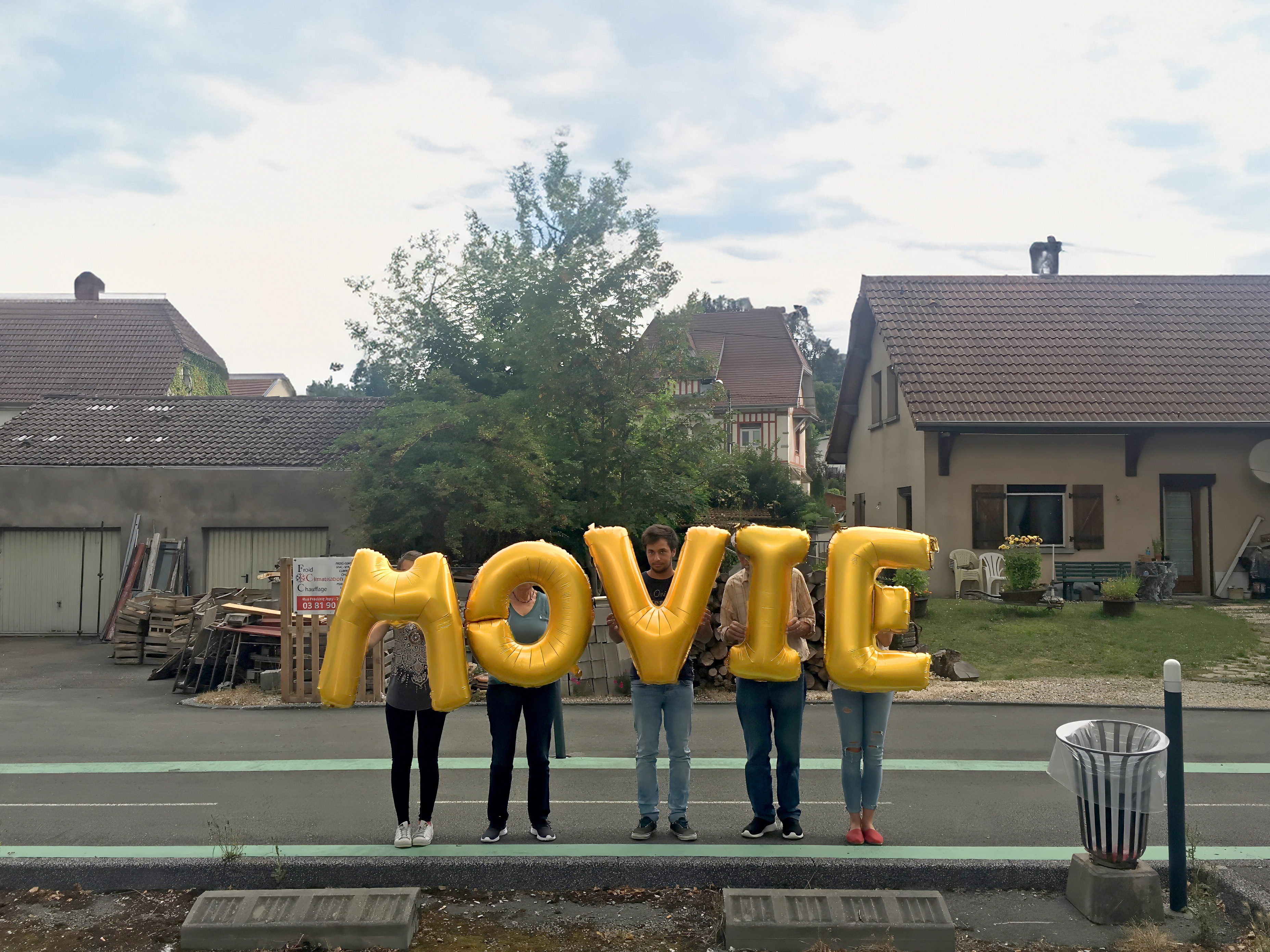 France, Montbeliard, Super U et Drive - Movie, Silence was Golden, gold balloons