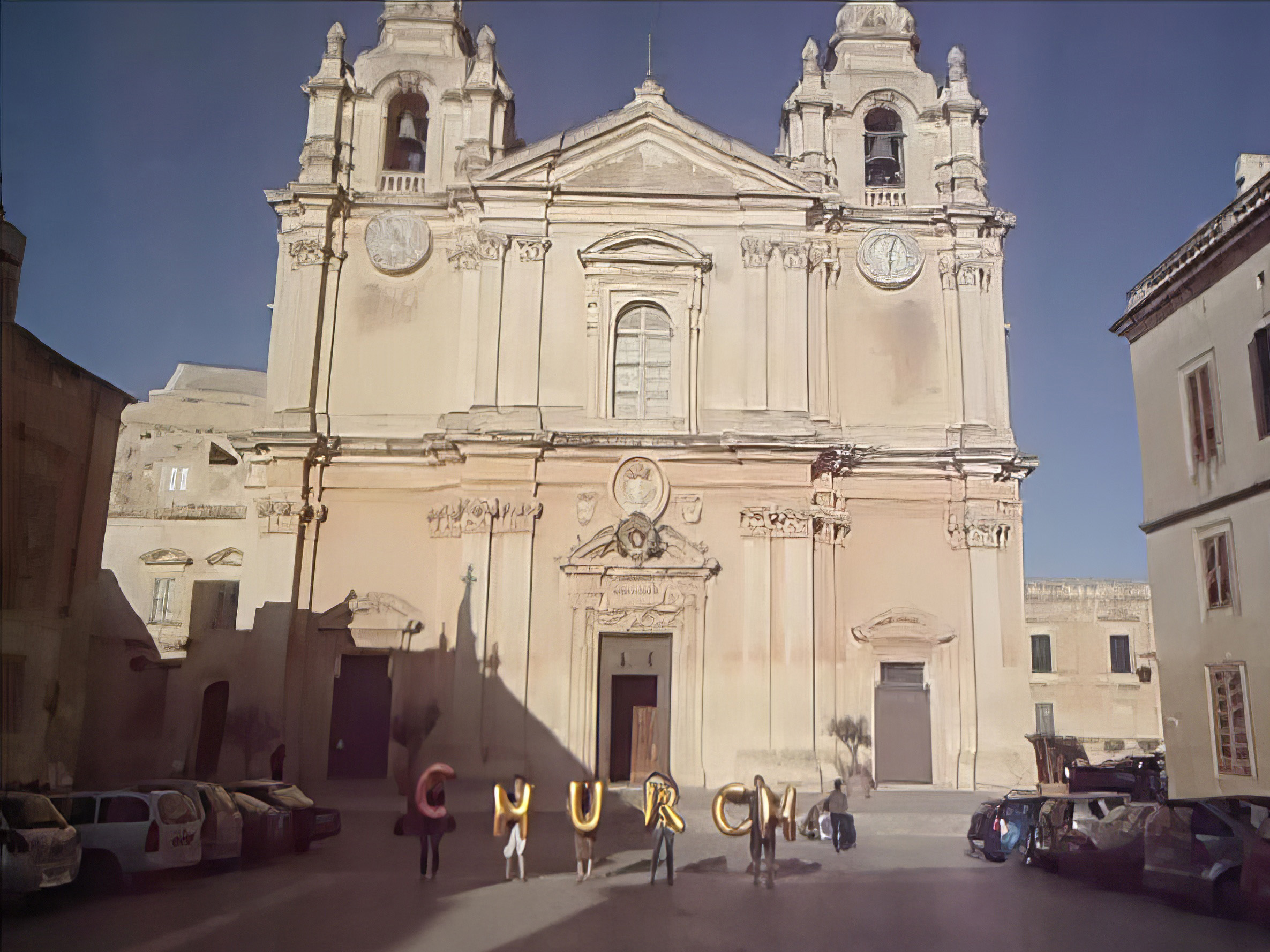 Malta, Mdina, St. Paul’s Cathedral - Church, Silence Was Golden, gold balloons