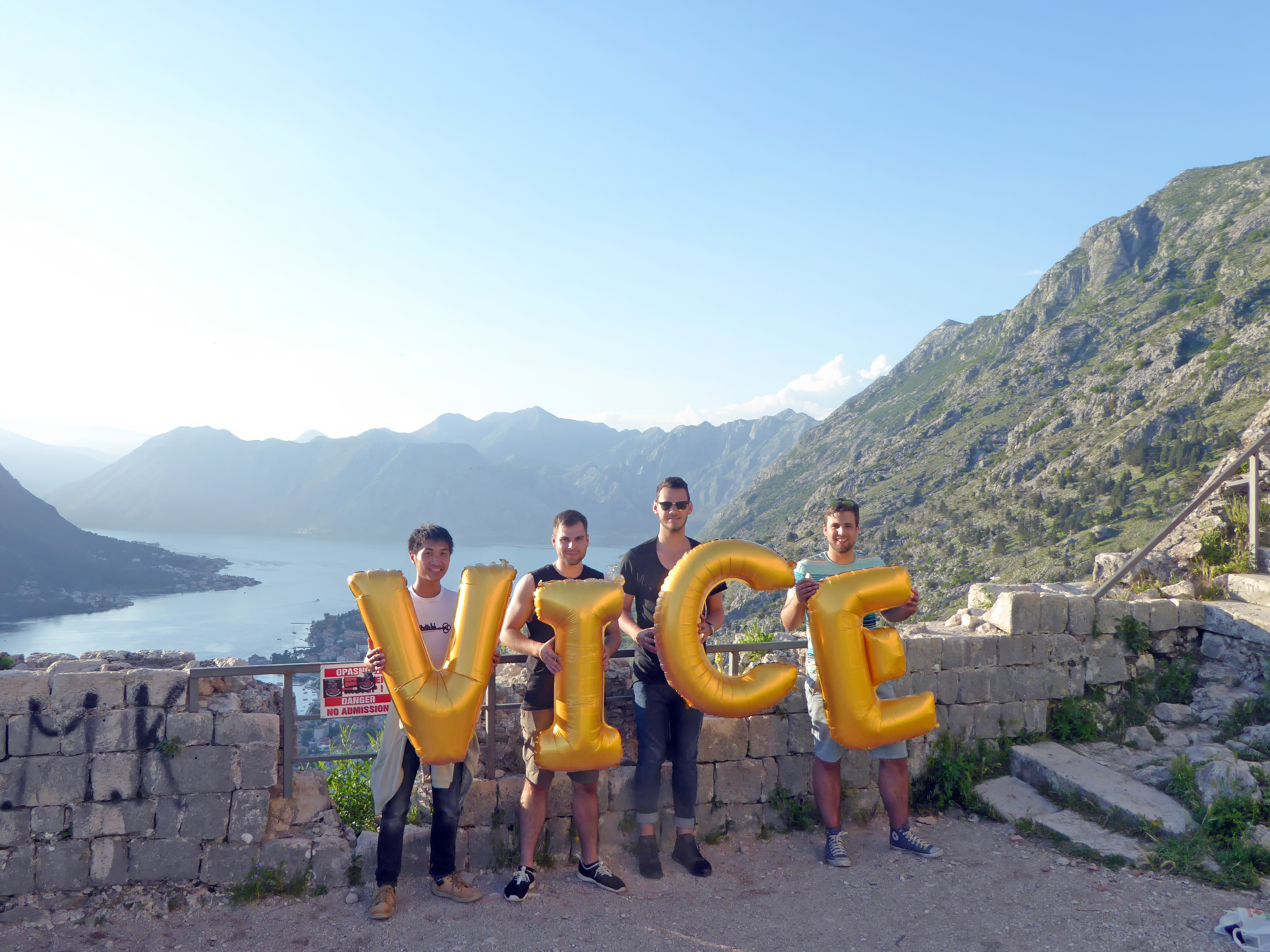 Montenegro, Kotor, San Giovanni (Сан Ђовани) - Vice, Silence was Golden, gold balloons