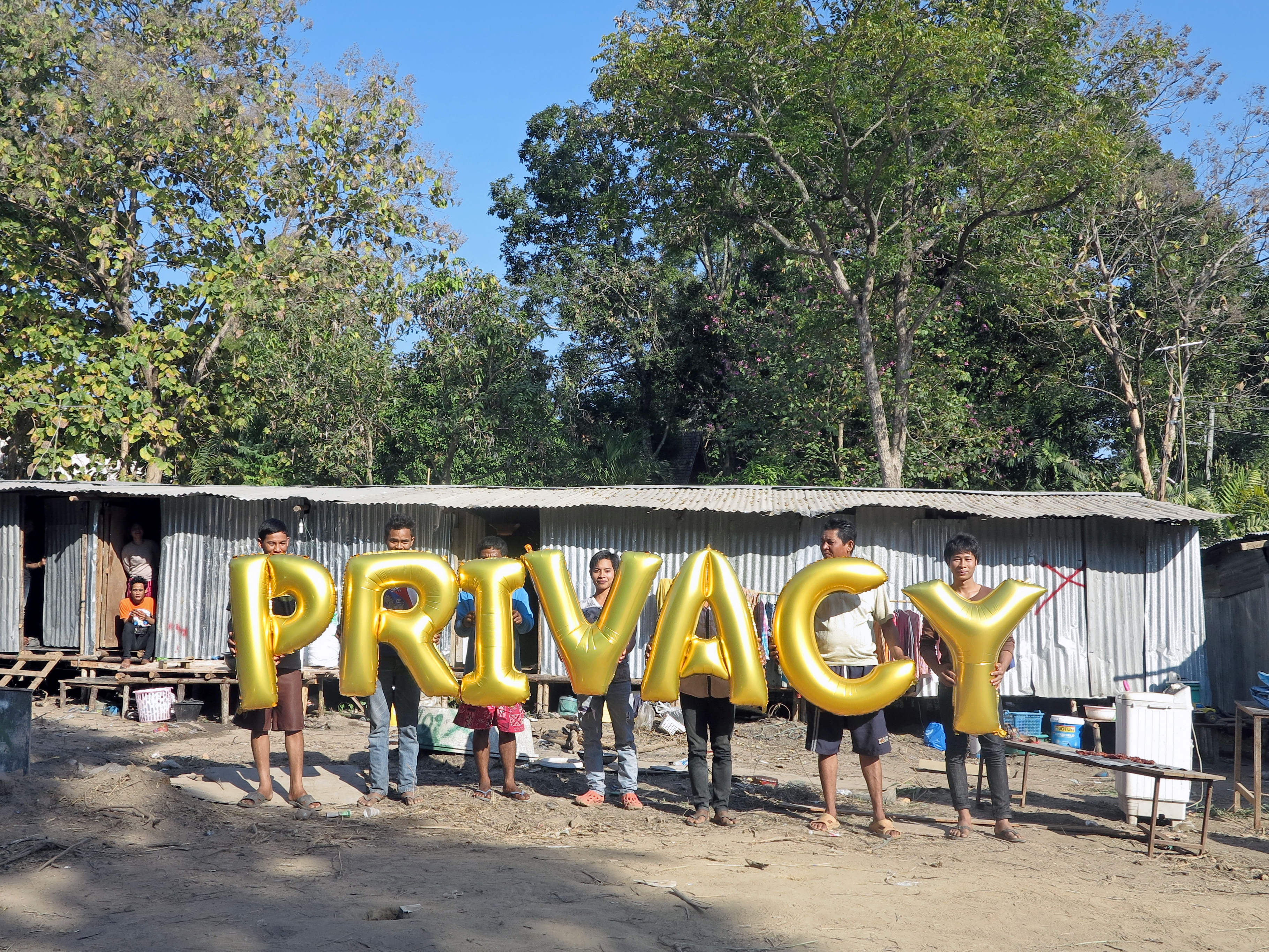 Thailand, Chiang Mai - Privacy, Silence Was Golden, gold balloons