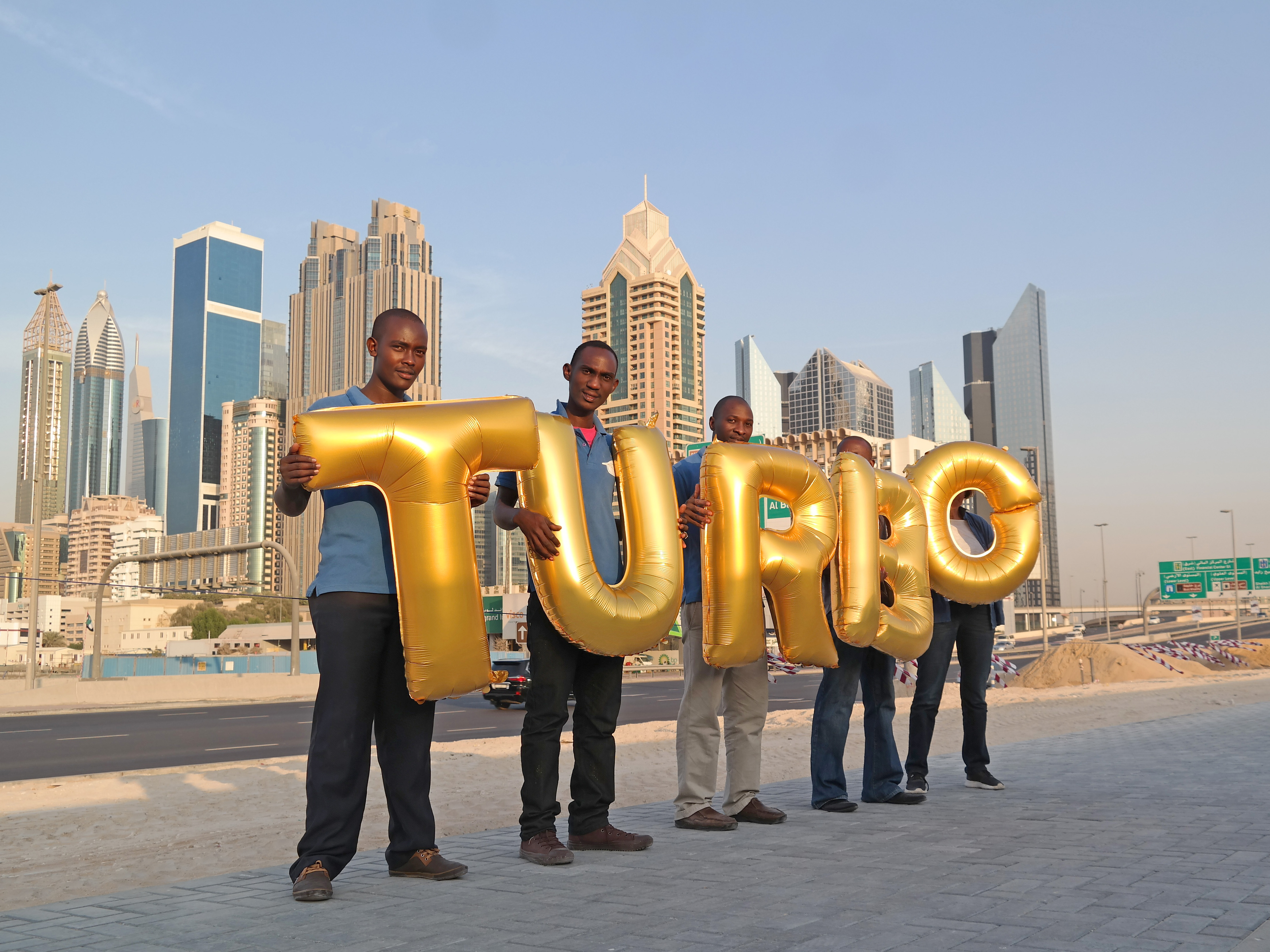 UAE, Dubai, Financial Centre - Turbo, Silence Was Golden, golden balloons