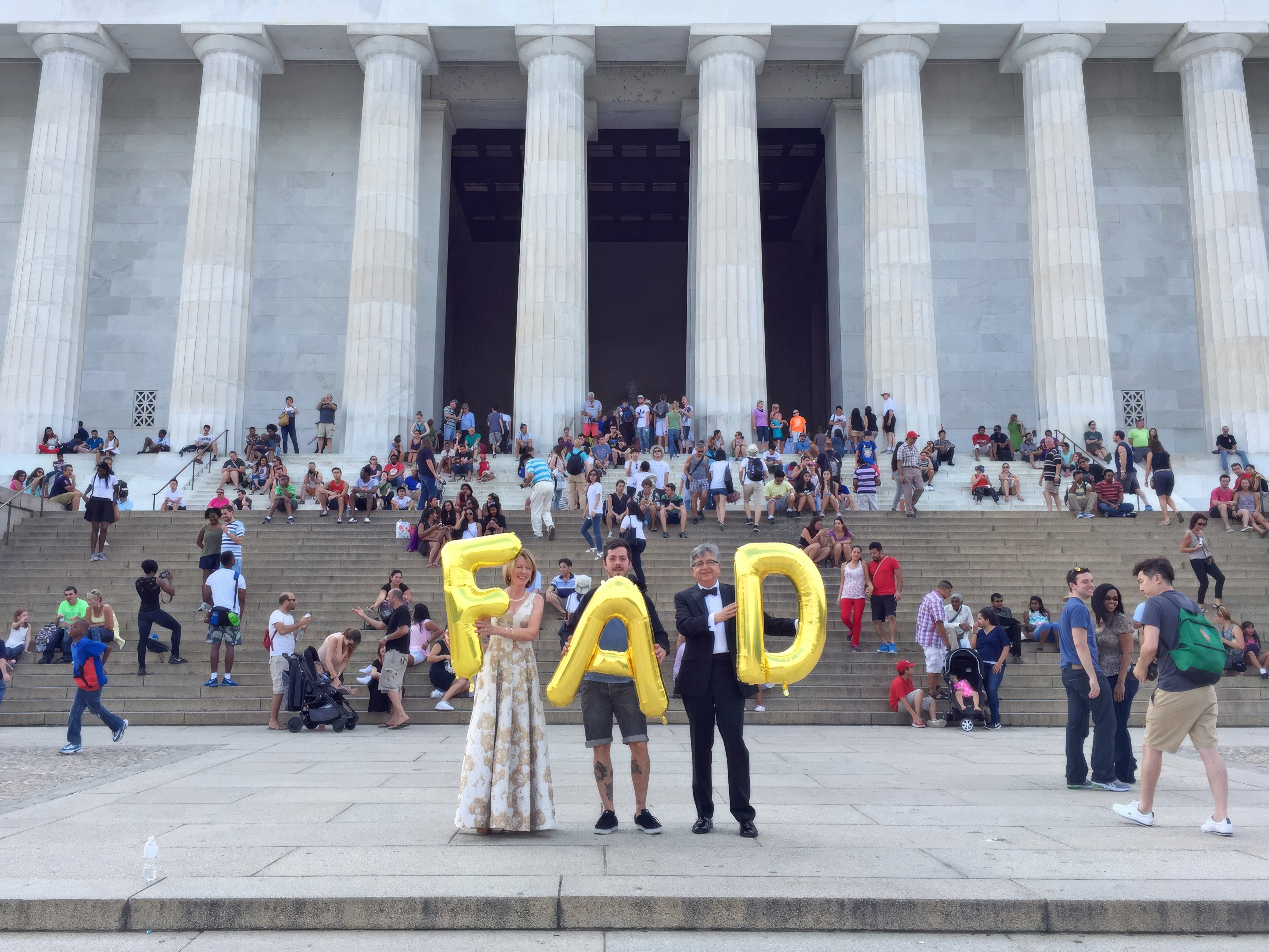 United States, Washington, D.C., Lincoln Memorial - Fad, Silence Was Golden, gold balloons