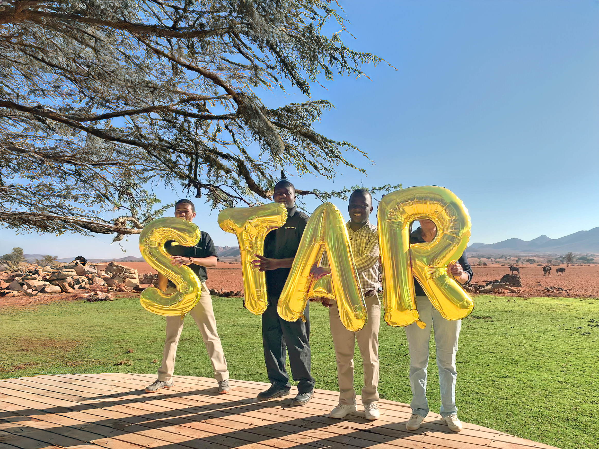 Namibia, Hammerstein, We Kebi Safari Lodge - Star, Silence Was Golden, gold balloons