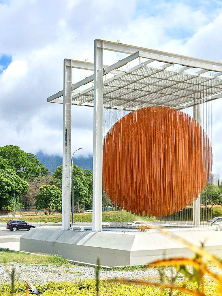 Jesús Rafael Soto – Esfera Caracas (Caracas Sphere), 1997, 1,800 hollow aluminum rods, stainless steel cables, paint, metal structure, 12 m (39.4 feet) diameter